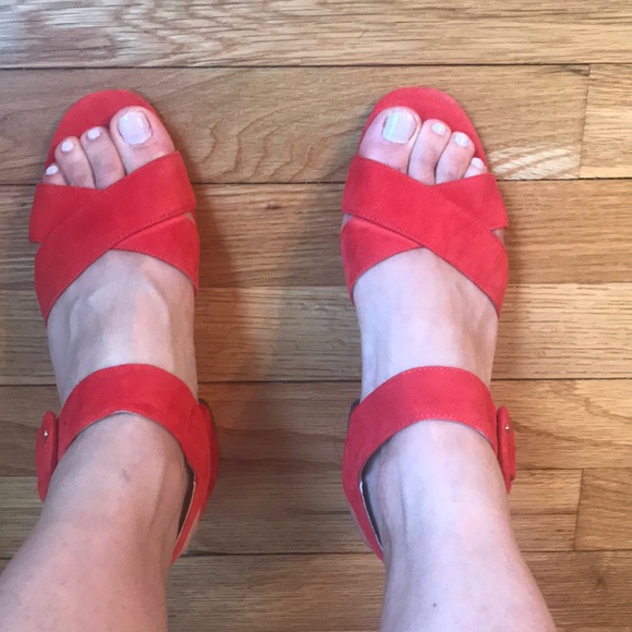🍸Host Pick🥂J. Crew Red Sandals - Picture 2 of 13